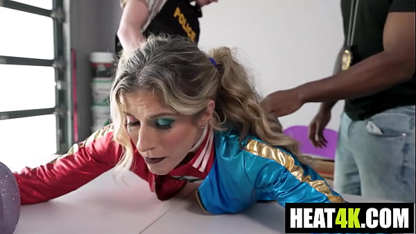 Cory chase e ace bigs fazem paródia de harley quinn