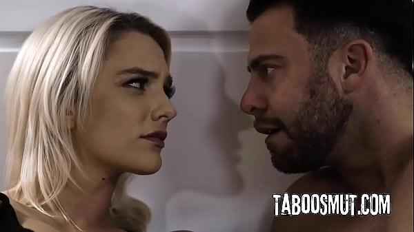 Incidente com a babá com kenna james e april olsen